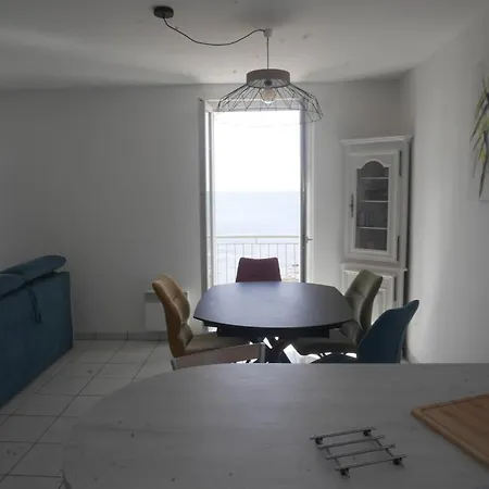 Le Bel'vue De St Hilaire Apartment