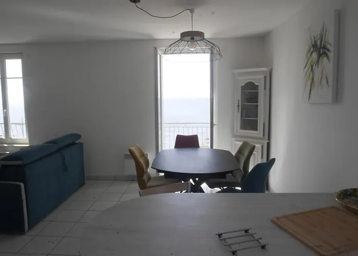 Le Bel'vue De St Hilaire Apartamento